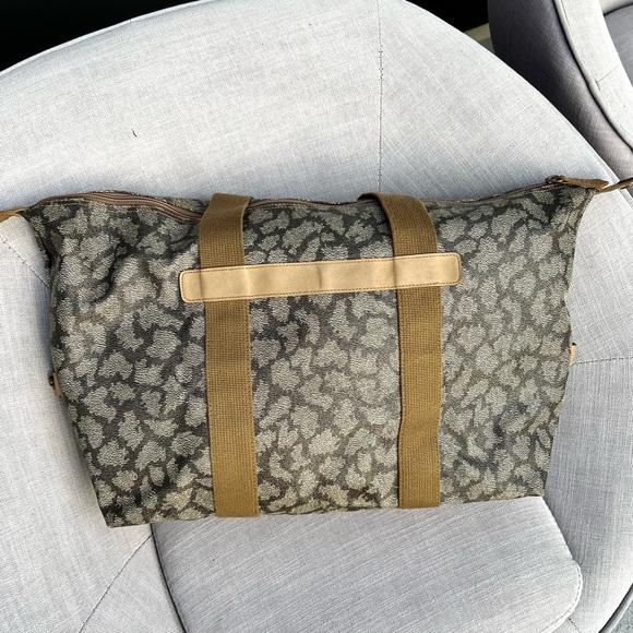 Yves Saint Laurent Big Tote Duffle Bag - Picture 3 of 5